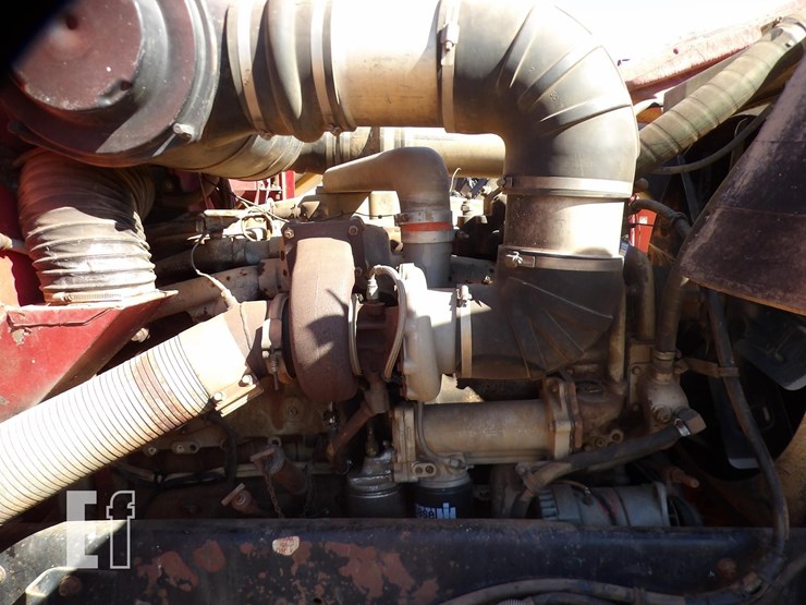 1984-freightliner-flc120-image-9