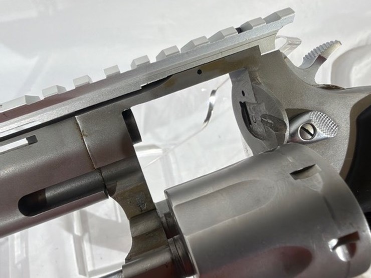 #20-•-taurus-tracker-revolver-image-34