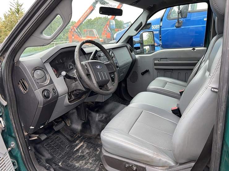2011-ford-f450-image-10