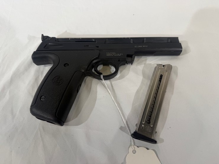 #16-•-smith-&-weson-22a-pistol-image-32