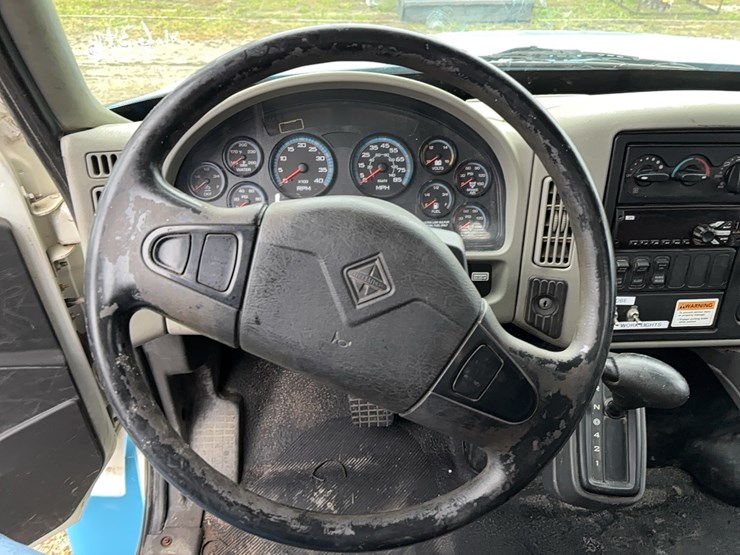2016-international-durastar-4300-image-13