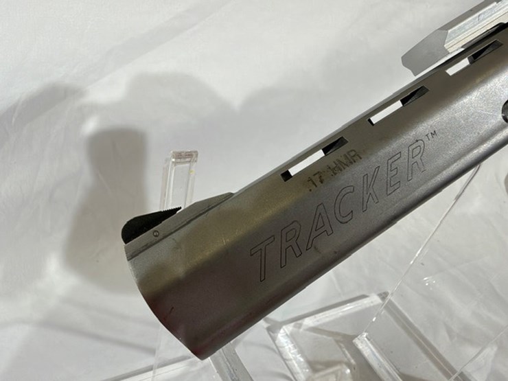 #20-•-taurus-tracker-revolver-image-11