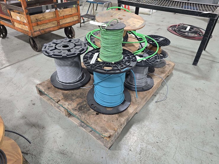 pallet-of-smaller-residential-wire-and-cable,-and-misc-image-4