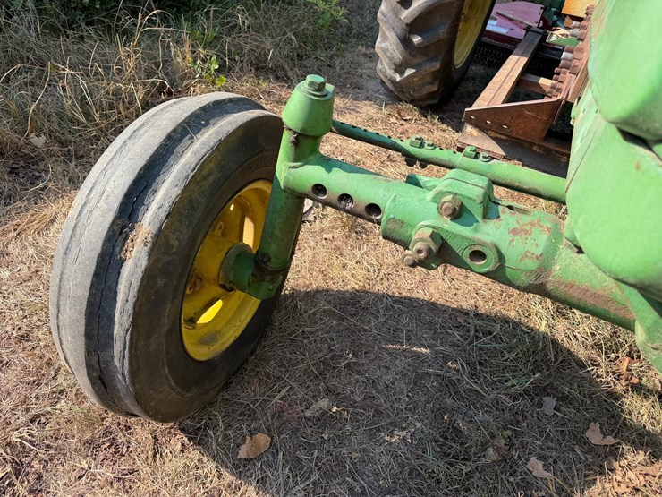 john-deere-4010-image-14