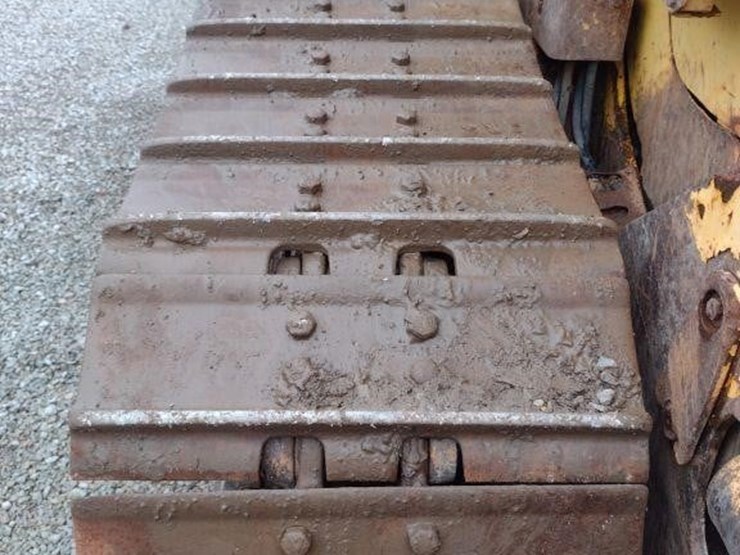 komatsu-d61ex-15e0-image-33