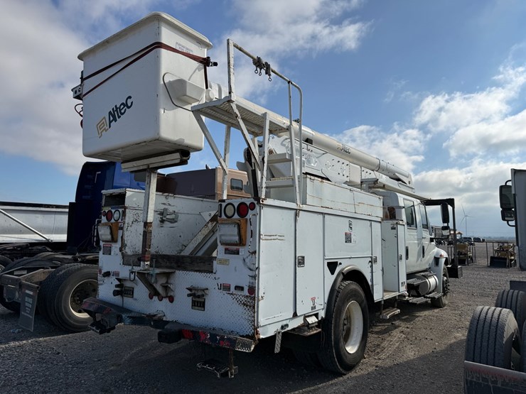 2013-international-durastar-4300-image-3