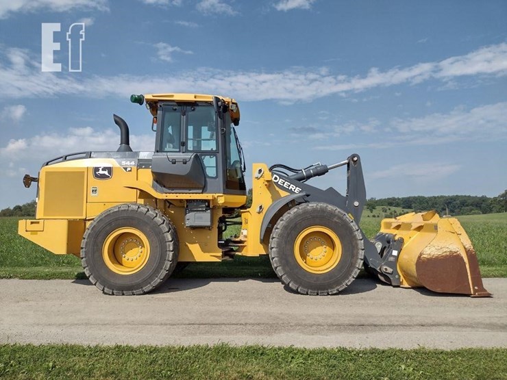deere-544-p-tier-image-3