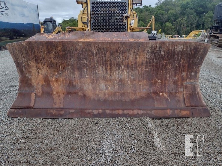 komatsu-d61ex-15e0-image-25