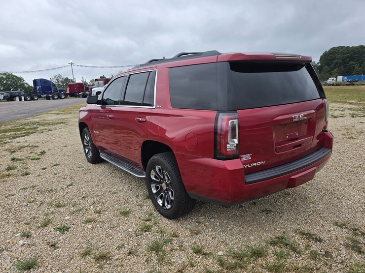 2015-gmc-yukon-image-8