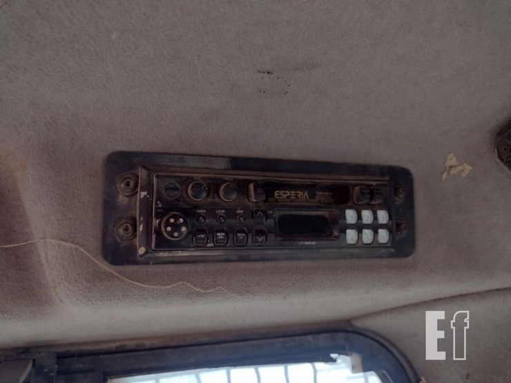 komatsu-d61ex-15e0-image-11