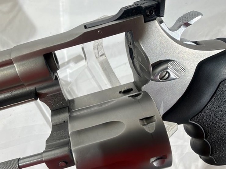 #21-•-taurus-980-revolver-image-33