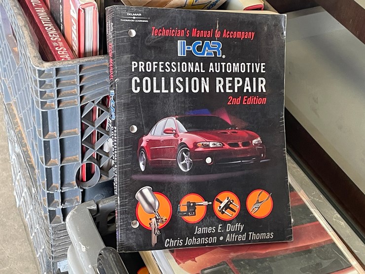 #1061-•-car,-textbooks,-shop-manuals-(on-site-in-las-cruces,-nm)-image-8