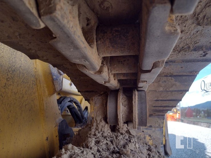 komatsu-d51pxi-24-image-33