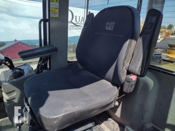 2006-caterpillar-930g-image-14