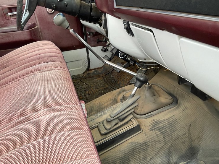 #1057-•-1986-chevrolet-ck10-(has-nm-title)-(on-site-in-las-cruces,-nm)-image-64