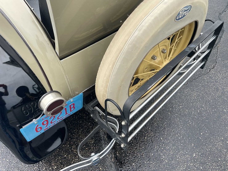 1928-ford-model-a-image-29