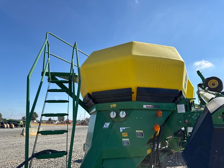 john-deere-1890-image-30