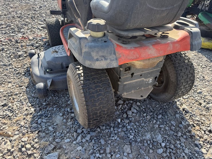 husqvarna-yth24v54-image-5