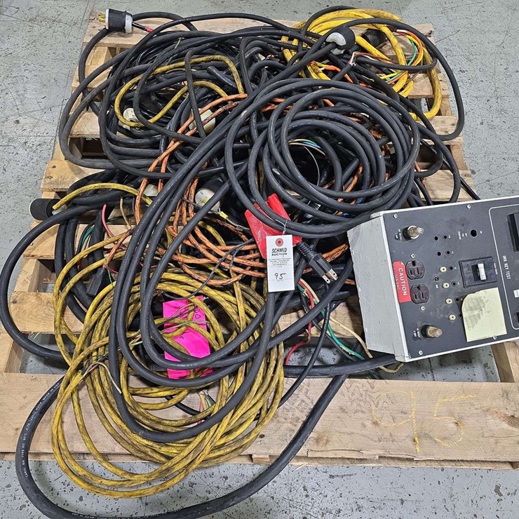 Pallet of Several Extension Cords and 220 cords, partial ends, of copper wire