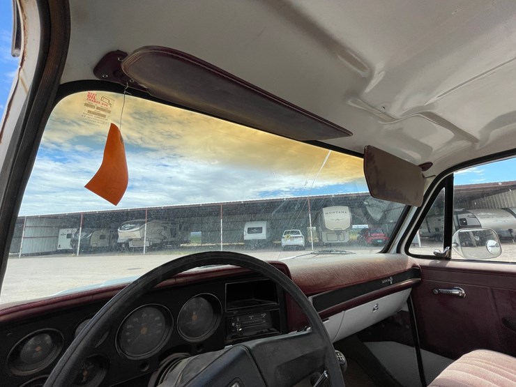 #1057-•-1986-chevrolet-ck10-(has-nm-title)-(on-site-in-las-cruces,-nm)-image-22