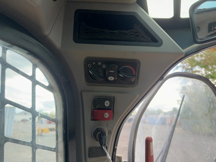 2018-caterpillar-289d-image-26
