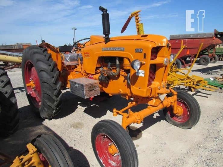 minneapolis-moline-445-image-19