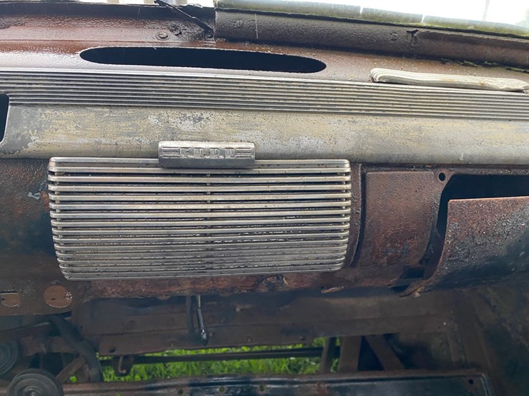 #7477-•-1941-ford-coupe-(has-wi-title)-(arpin,-wi)-image-31