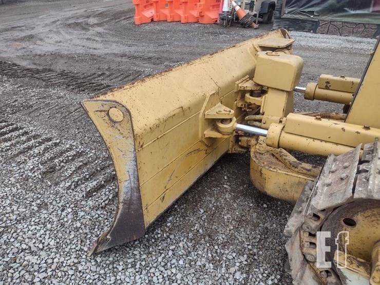 1995-caterpillar-d3c-xl-iii-image-19