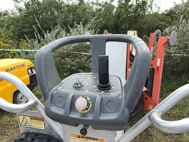 jlg-t500j-image-10