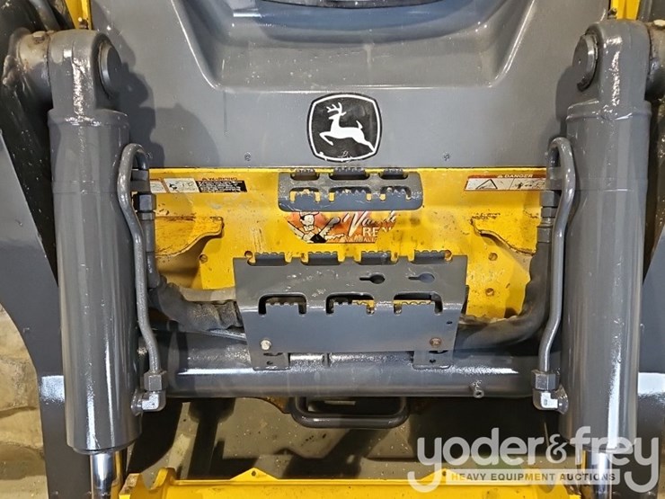 2019-deere-333g-image-16