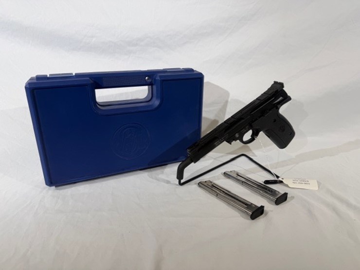 #16-•-smith-&-weson-22a-pistol-image-2