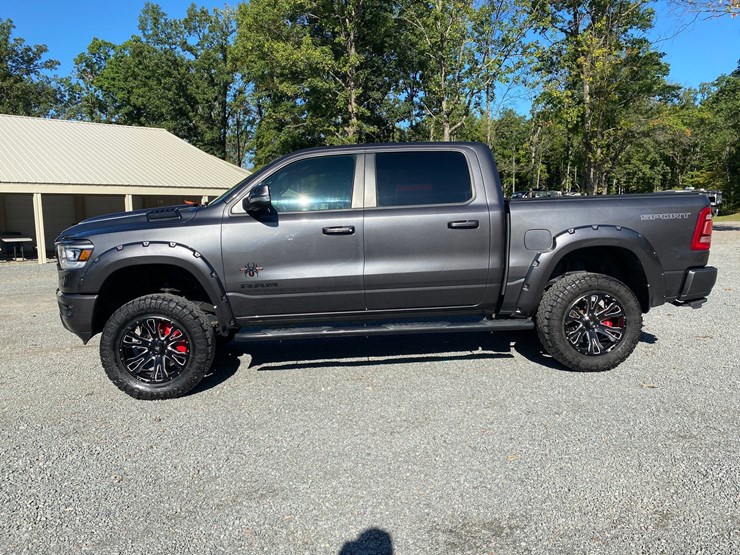 #7082-•-2021-dodge-ram-black-widow-bighorn-sport-(has-wi-title-in-delay)-(holcombe,-wi)-image-12