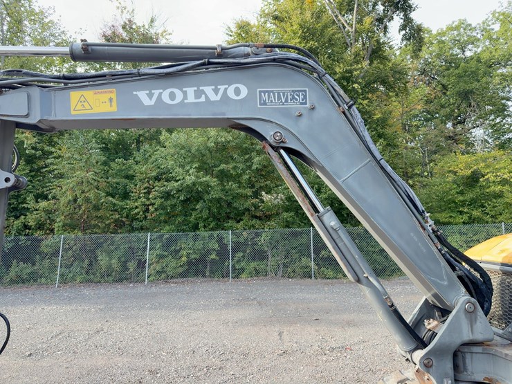 2013-volvo-ecr58d-image-15