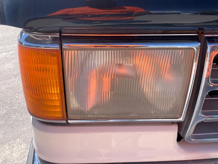 1988-ford-f350-image-22