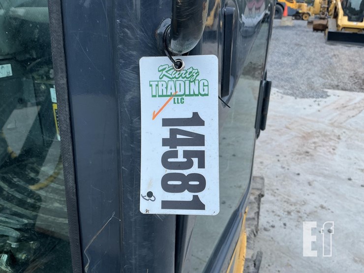 2022-deere-50g-image-21