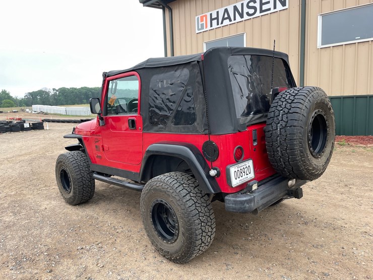2000-jeep-wrangler-sport-image-2