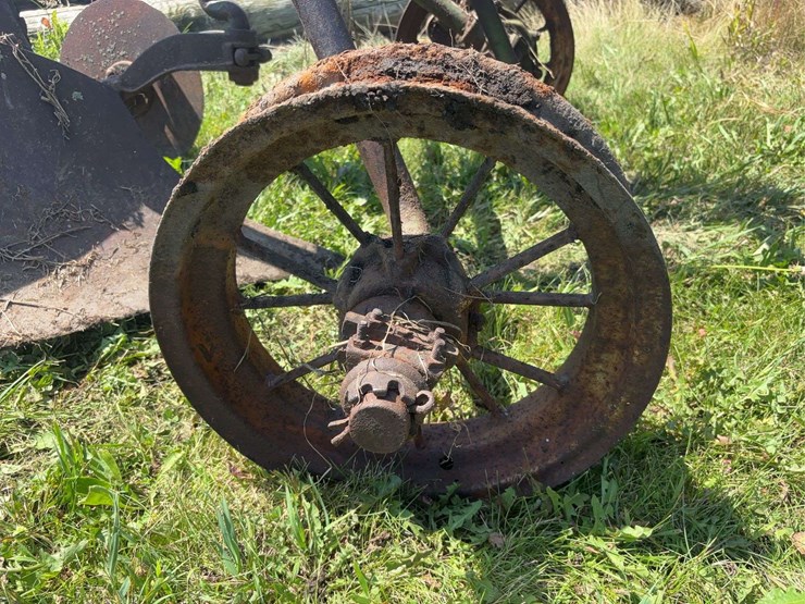 john-deere-14-image-16