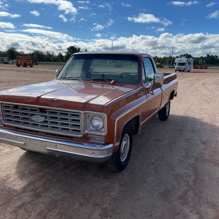 #11990 • 1976 Chevy Silverado Pickup (Has ID Title) (Mosinee, WI)