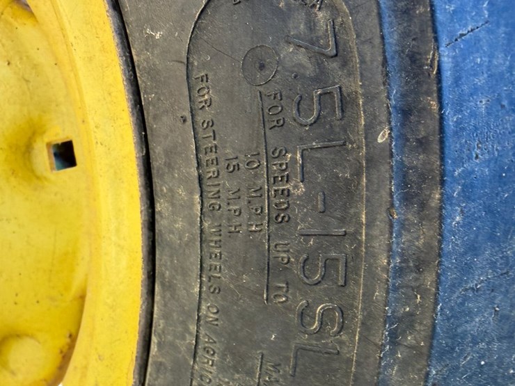 john-deere-4010-image-7