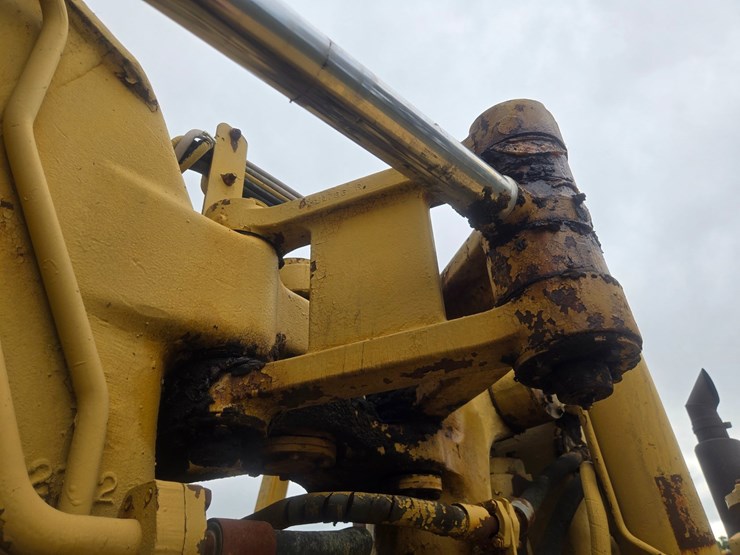 caterpillar-621-image-50