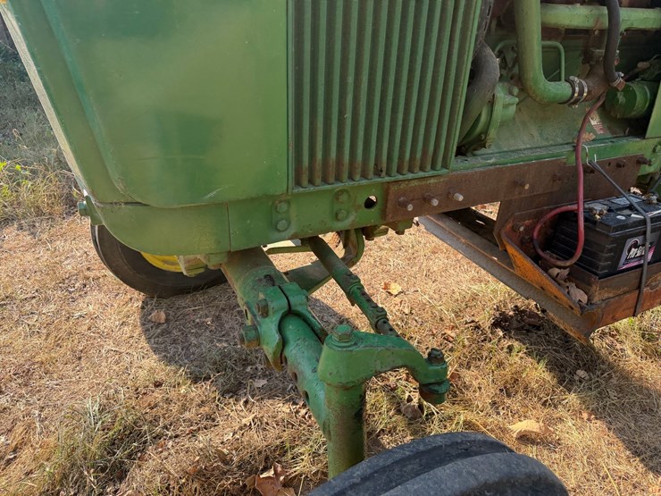 john-deere-4010-image-26