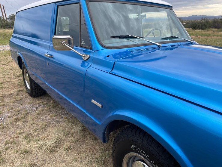 1967-chevrolet-c20-image-28