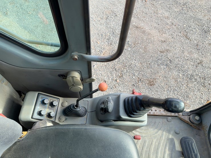 2008-volvo-ec55b-image-30