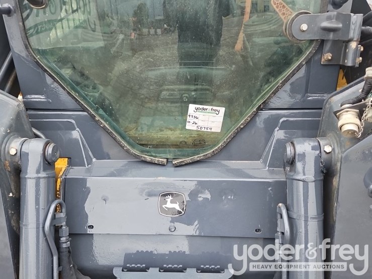 2019-deere-317g-image-20