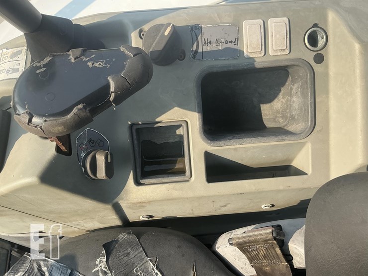 2018-bobcat-e32i-image-14
