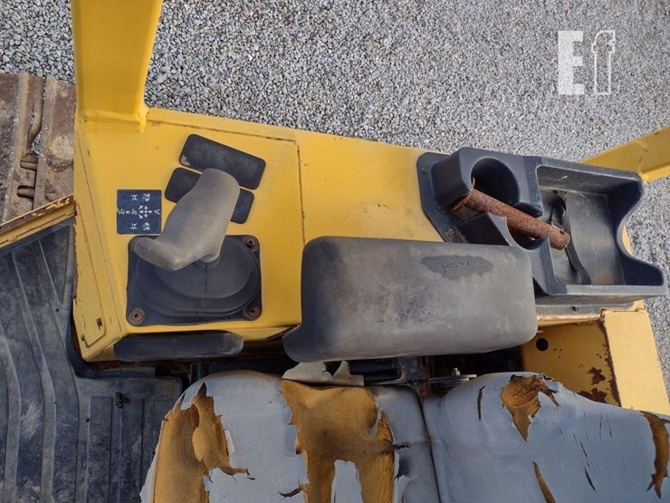 2003-deere-450h-lgp-image-9
