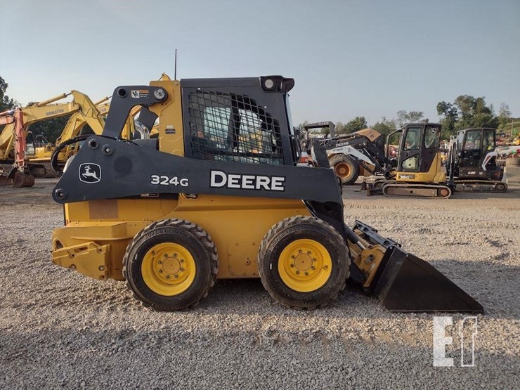 2019-deere-324g-image-3