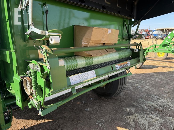 2019-john-deere-560m-image-18