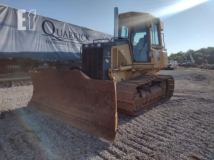 2002-deere-700h-lt-image-36