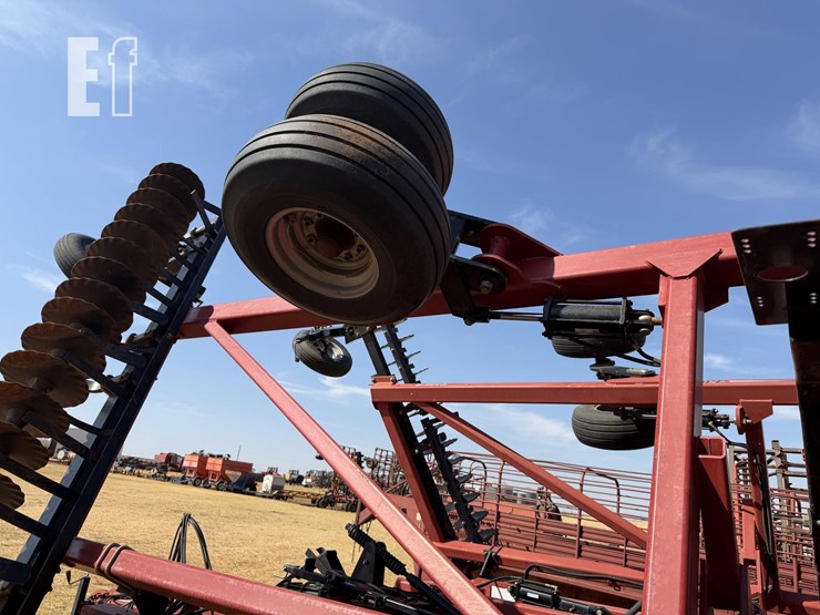 case-ih-true-tandem-330-turbo-image-21